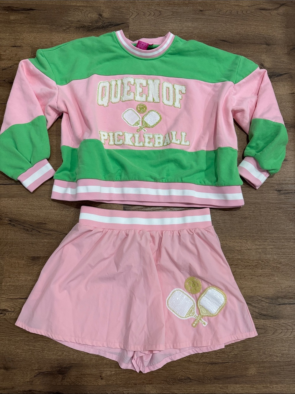 QUEEN OF SPARKLES Pink and Green 'Queen of Pickleball' Crewneck Set